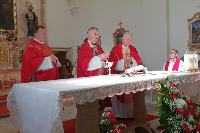 Na blagdan svetog Valentina biskup Josip Mrzljak predslavio svetu misu u Župi svete Ane u Križevcima